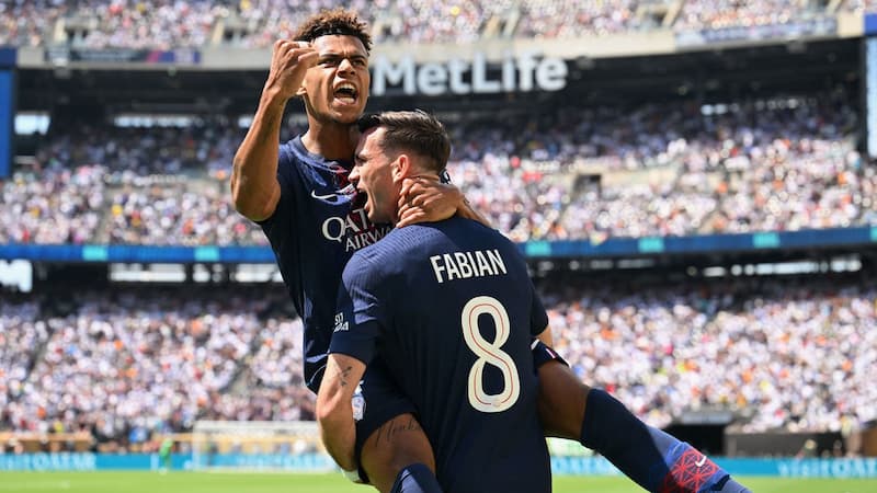 PSG phiên bản 2025 bất bại khiến cả thế giới phải run sợ