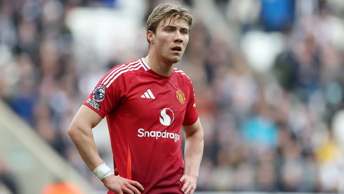 Rasmus Hojlund được Napoli tiếp cận theo dạng cho mượn